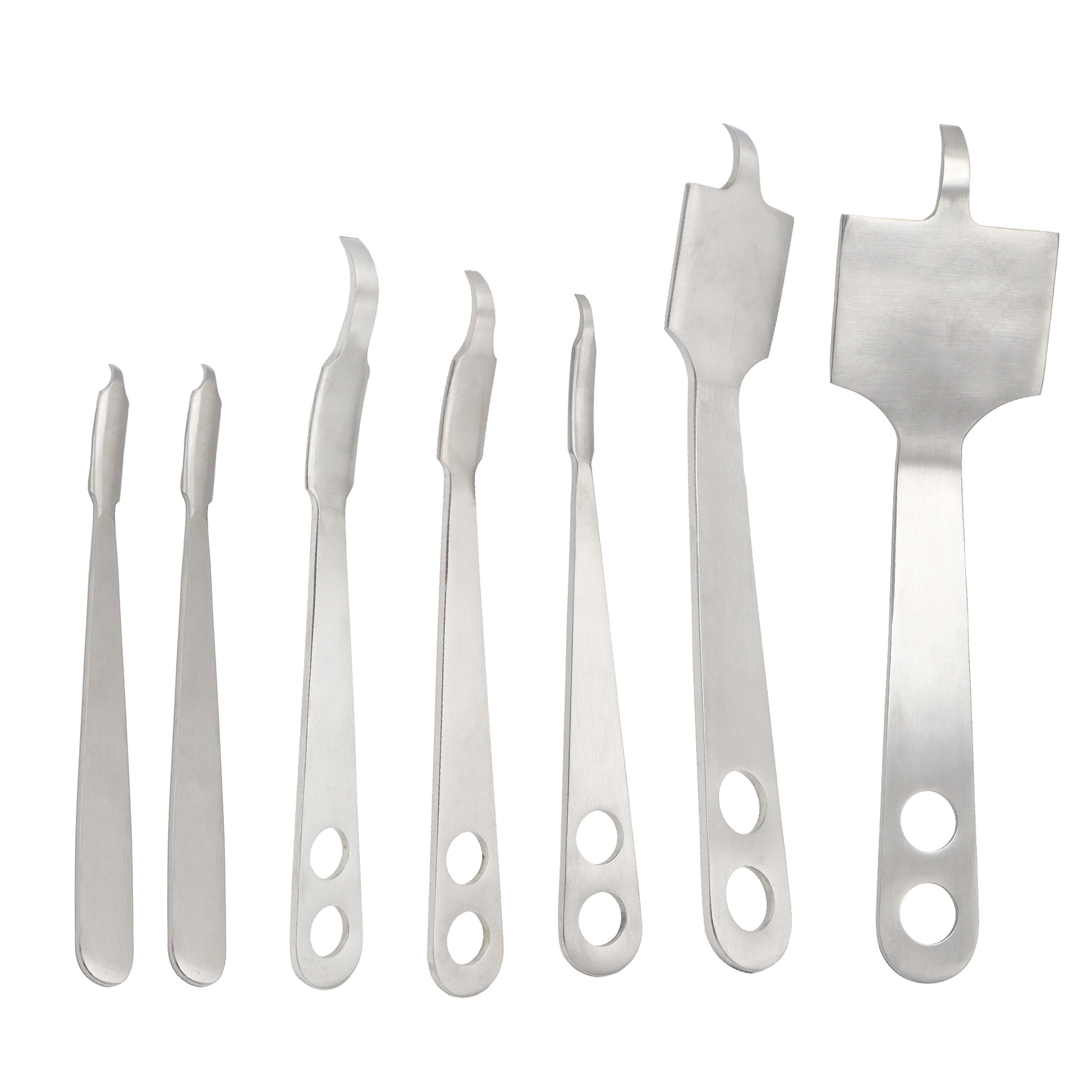 A 7-piece set of stainless steel Hohmann retractors and orthopedic bone levers of varying sizes, arranged horizontally in a line against a plain white background.